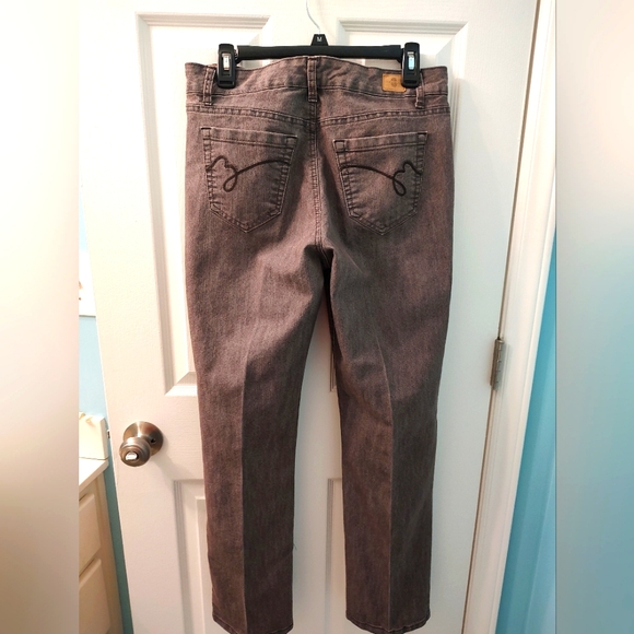 Bandolino Brown Mandie Jeans Size 8 - Picture 2 of 5